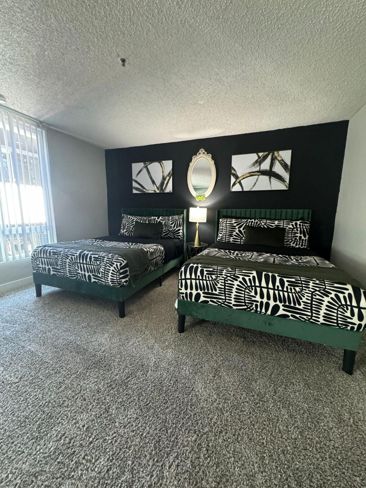 Hollywood Apartment Mario&Gucci With Pool Los Angeles Exteriör bild